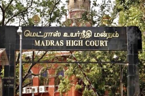 இடைத்தேர்தலில் மீண்டும் போட்டியிட தடை கோரிய வழக்கு: ஐகோர்ட் அதிரடி தீர்ப்பு